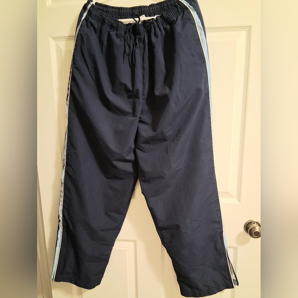 Wilson 2 Piece Tracksuit 16-18W Blue And White Lined Pockets In Both - Picture 6 of 12